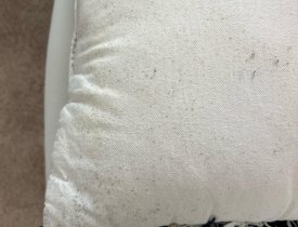 Cách tẩy vỏ gối bị mốc nhanh chóng và hiệu quả tại nhà