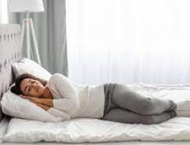 Hướng dẫn cách chọn nệm cho người nằm ngủ nghiêng
