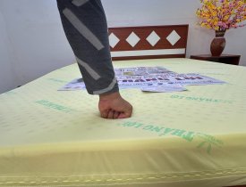 Nên nằm nệm (đệm) cứng hay nệm mềm sẽ tốt hơn cho sức khỏe?