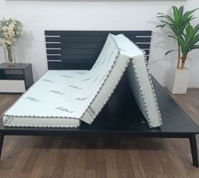 Các kích thước tiêu chuẩn của nệm gấp 3 phù hợp với không gian phòng ngủ nhỏ