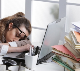 Ngủ không đủ giấc có ảnh hưởng đến sức khỏe hay không?